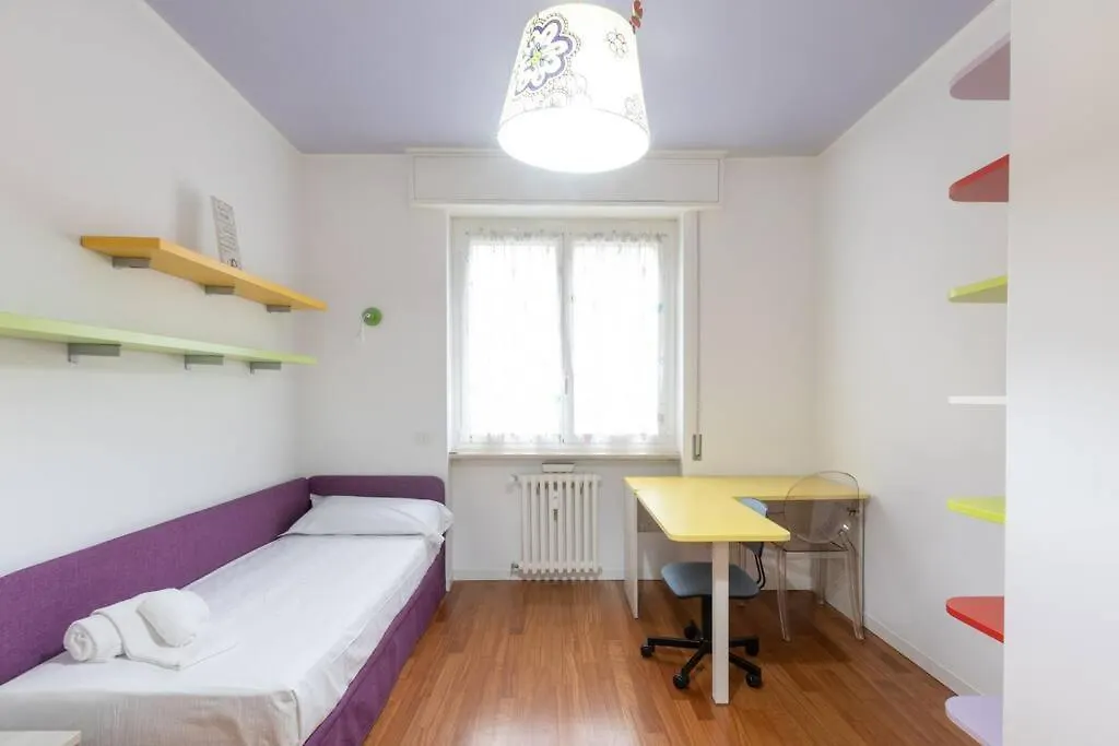 Quadrilocale Lambrate 1 Piano - Mirable Pm Apartment Milan 0*,  Italy