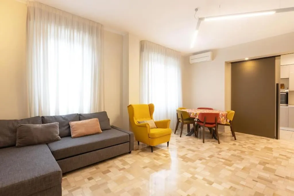 Quadrilocale Lambrate 1 Piano - Mirable Pm Apartment Milan 0*,  Italy
